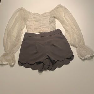 Over the shoulder White/cream Top